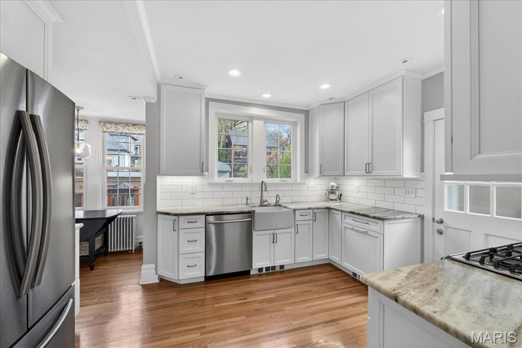 7487 Kingsbury Boulevard