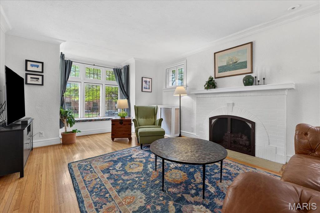 7487 Kingsbury Boulevard