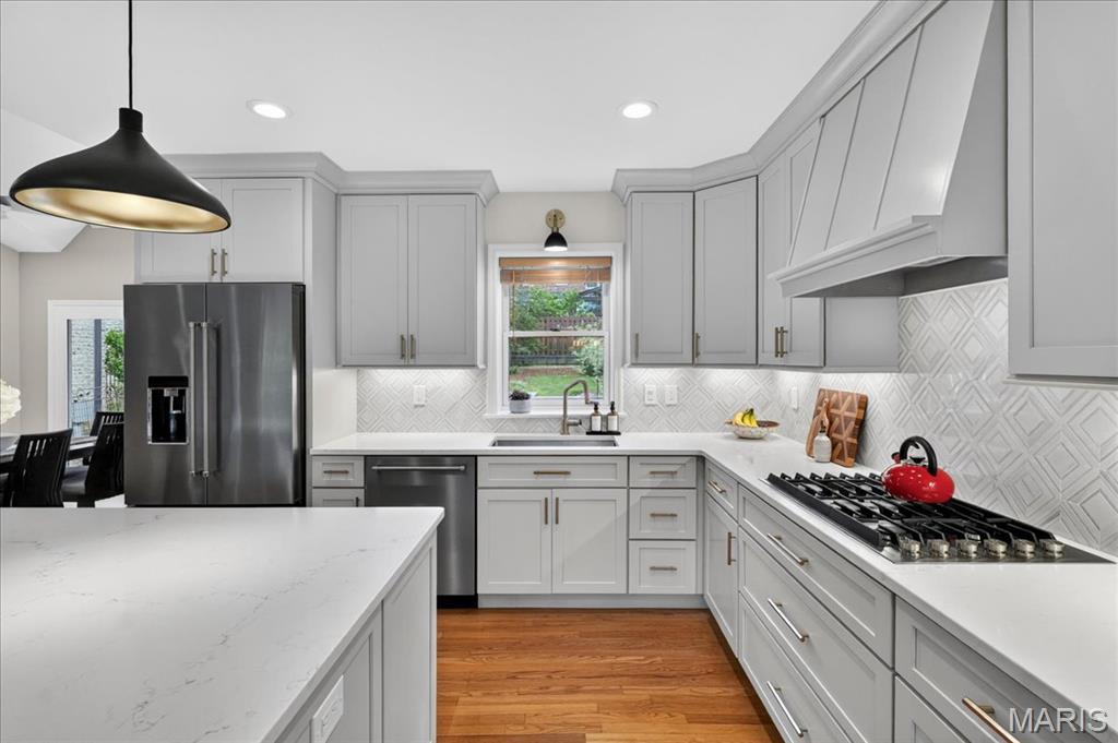 8104 Stratford Drive