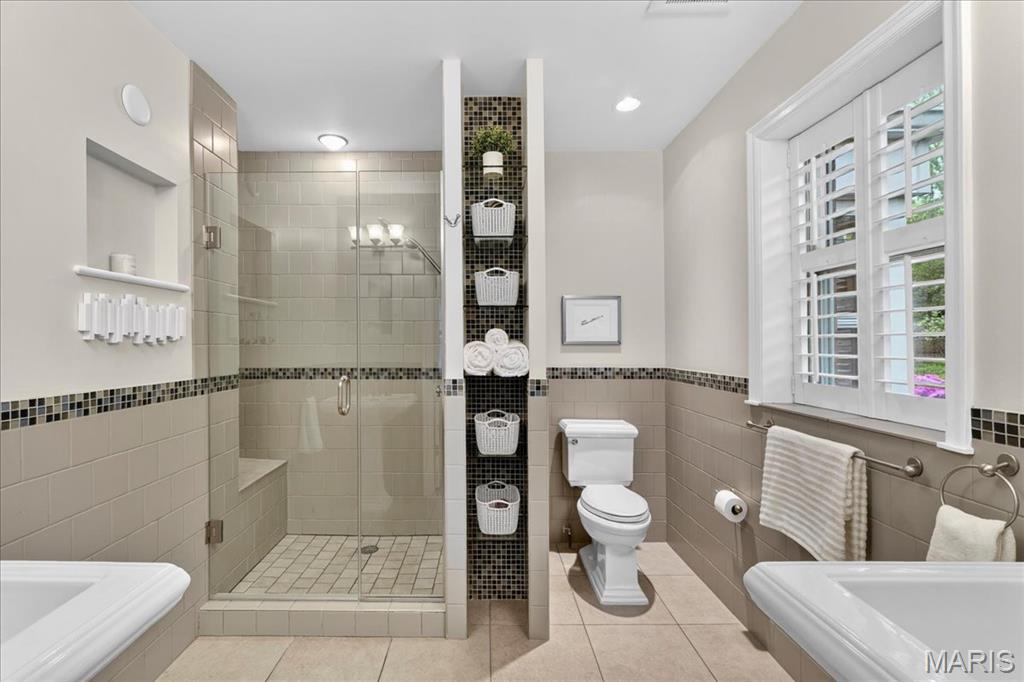 8104 Stratford Drive