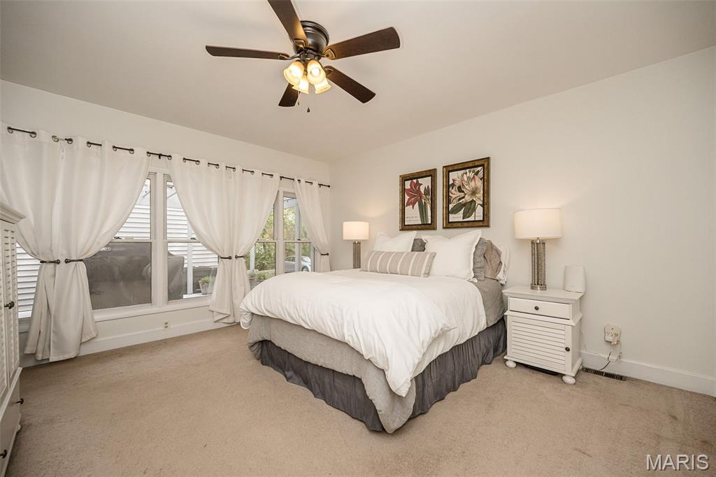 7 Kingston Manor Drive