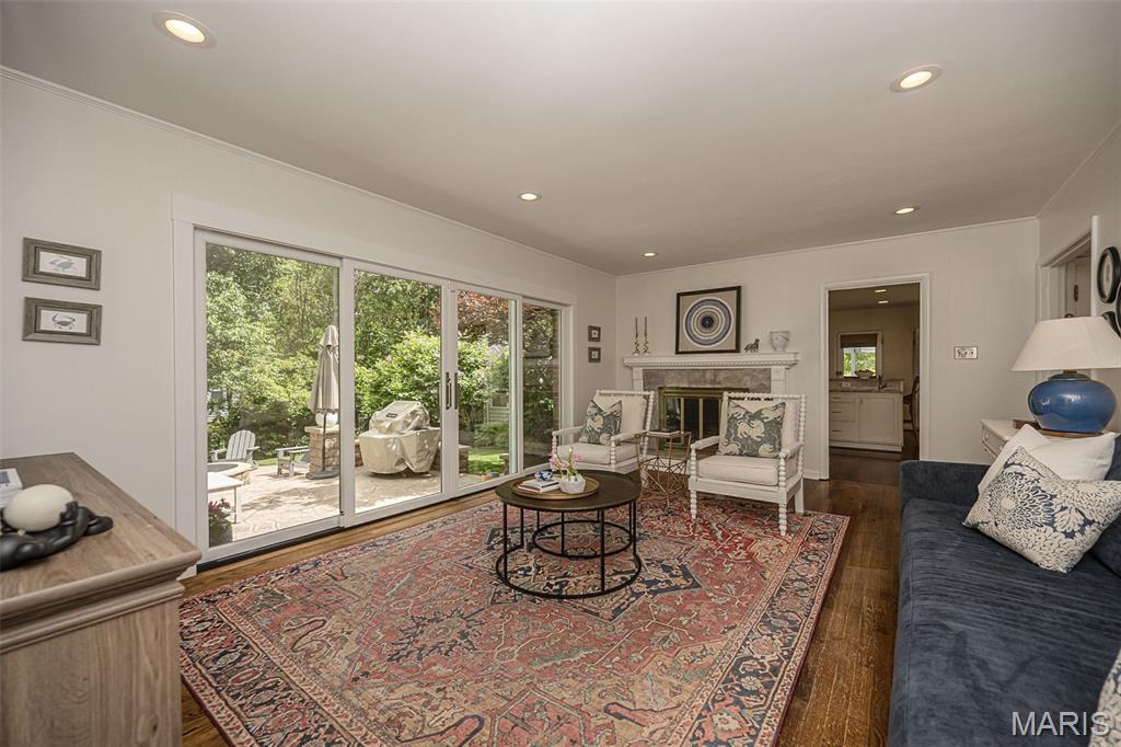 7 Kingston Manor Drive