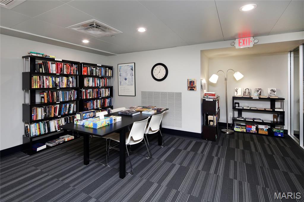 200 S Brentwood Boulevard Unit: 13A