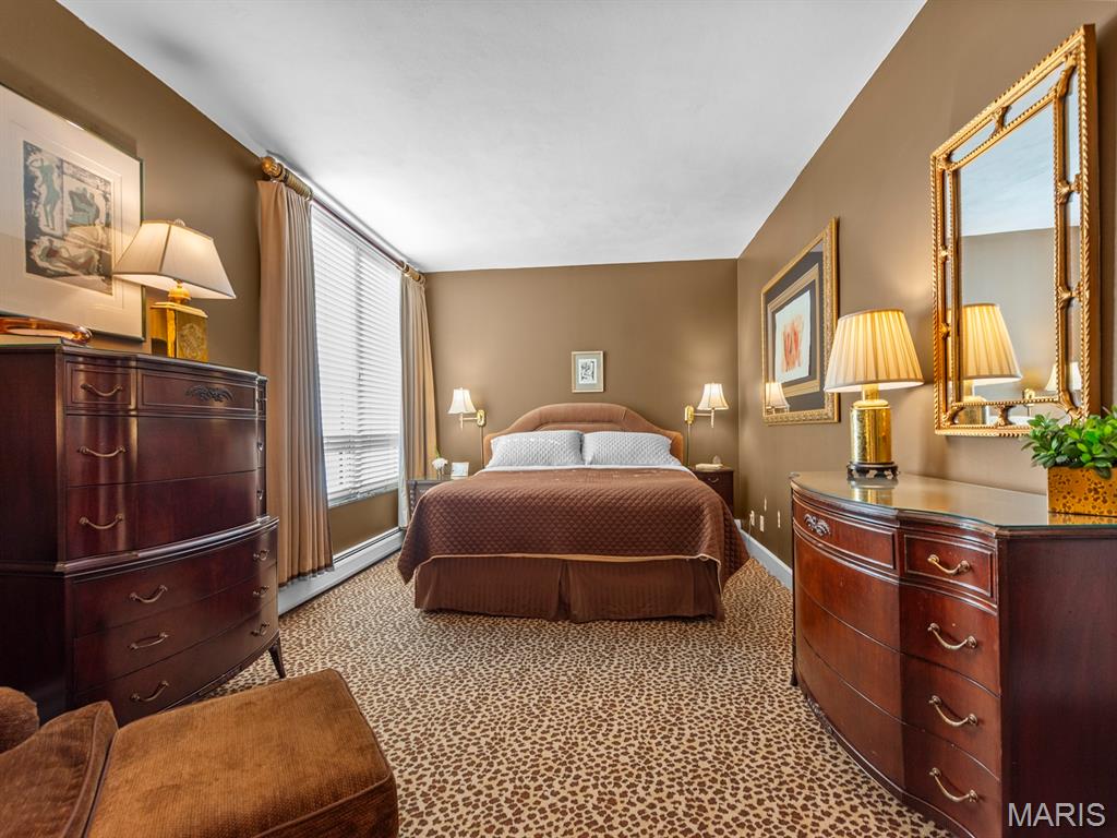 200 S Brentwood Boulevard Unit: 13A