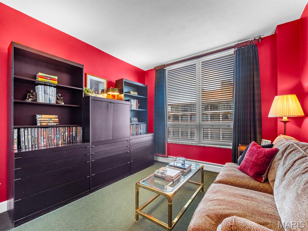 200 S Brentwood Boulevard Unit: 13A