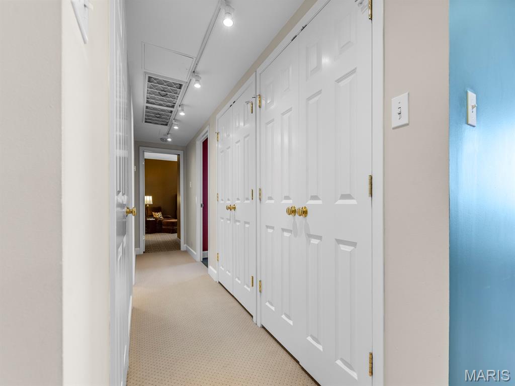 200 S Brentwood Boulevard Unit: 13A