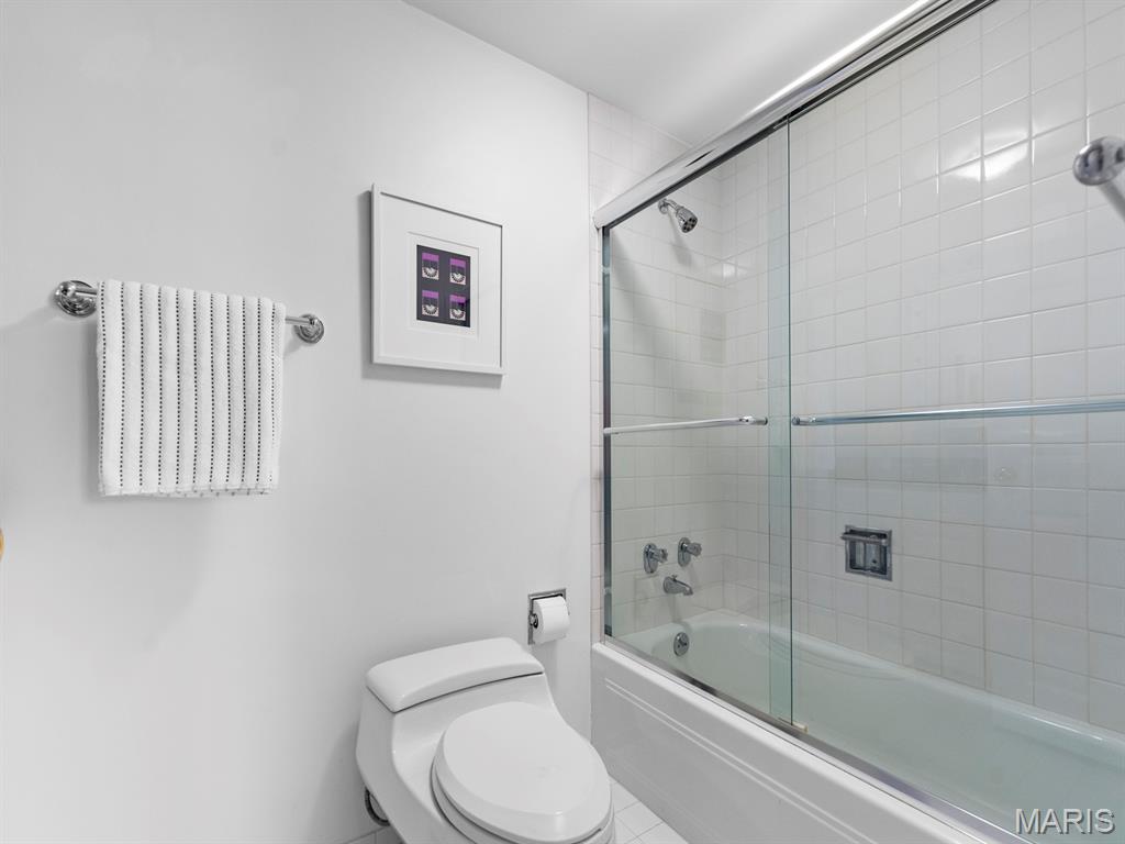 200 S Brentwood Boulevard Unit: 13A