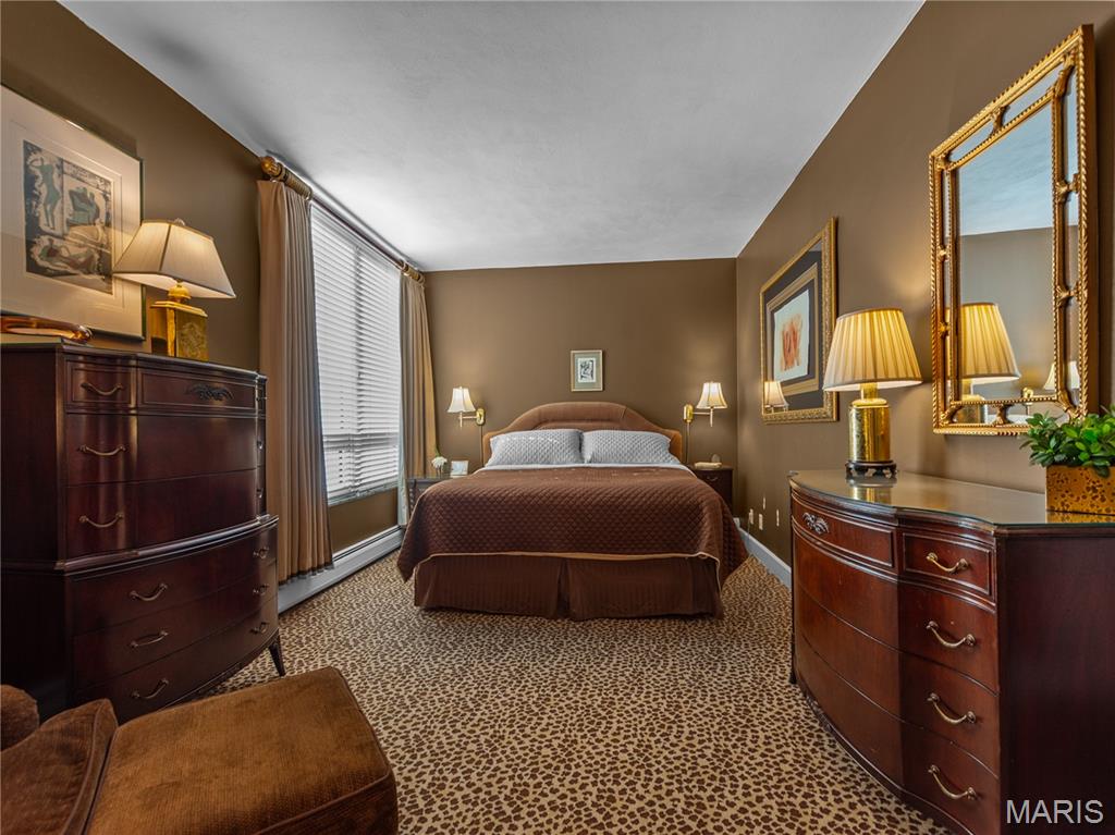 200 S Brentwood Boulevard Unit: 13A