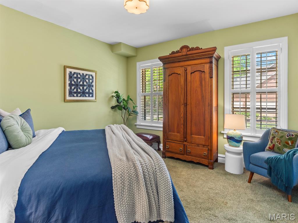 7398 Norwood Avenue Unit: 1W