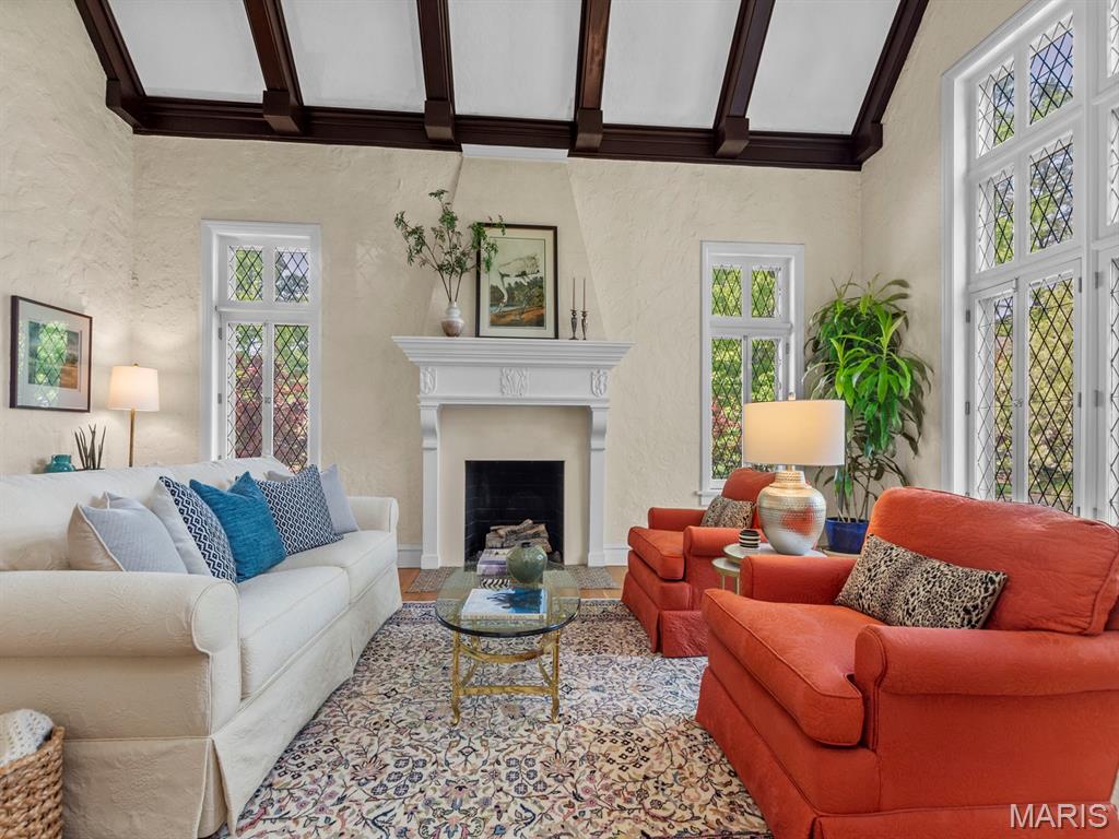 7398 Norwood Avenue Unit: 1W