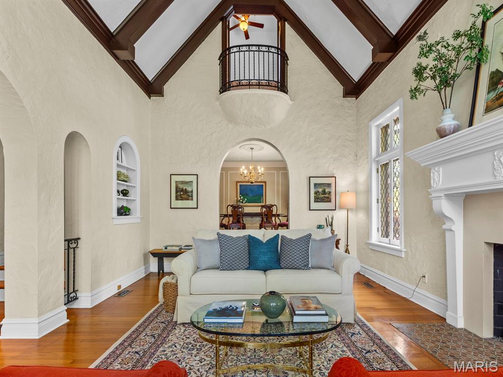 7398 Norwood Avenue Unit: 1W