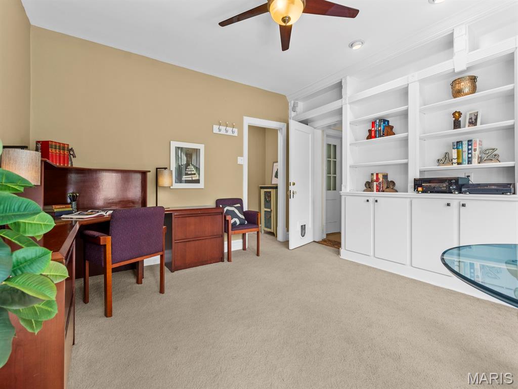 7398 Norwood Avenue Unit: 1W