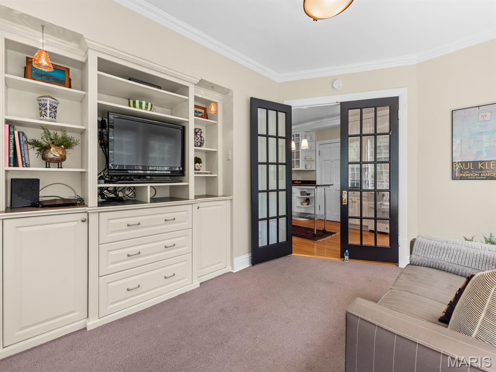 7398 Norwood Avenue Unit: 1W