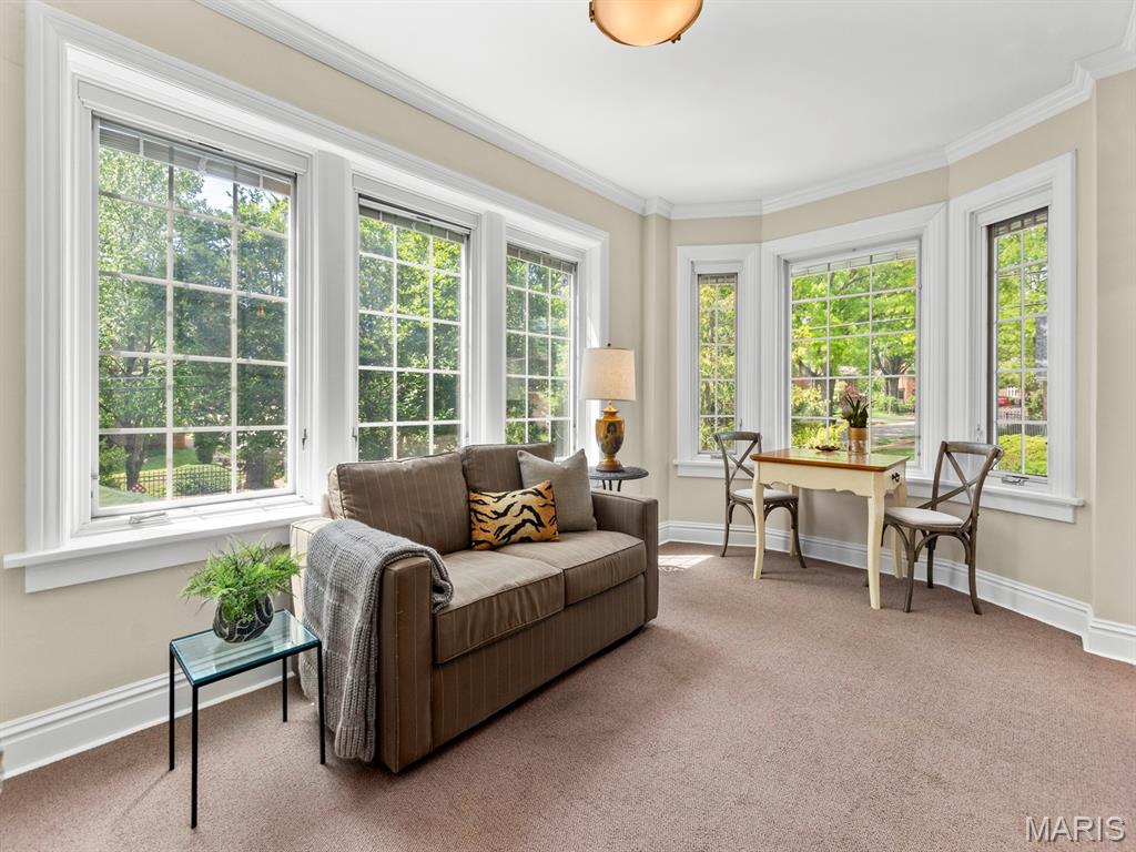 7398 Norwood Avenue Unit: 1W