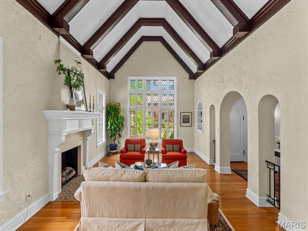 7398 Norwood Avenue Unit: 1W