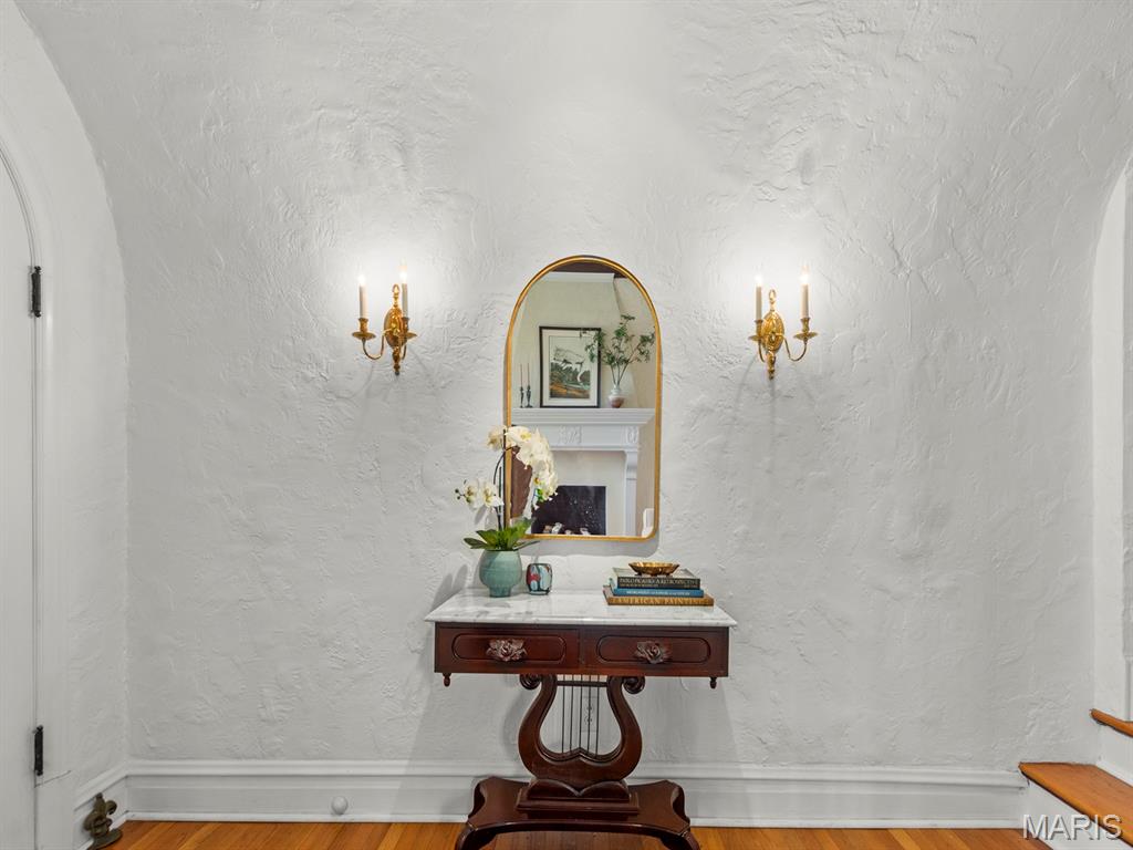 7398 Norwood Avenue Unit: 1W