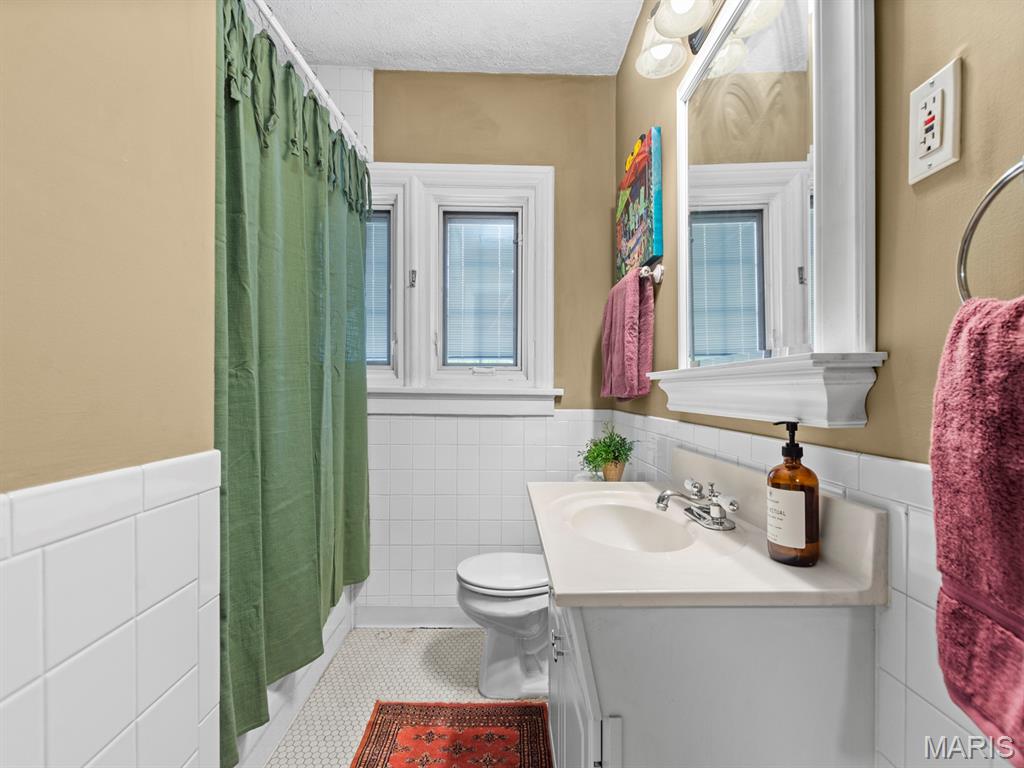 7398 Norwood Avenue Unit: 1W