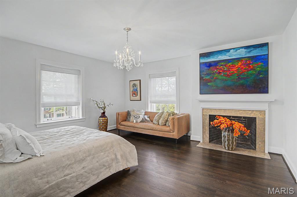 7 Greenbriar Drive