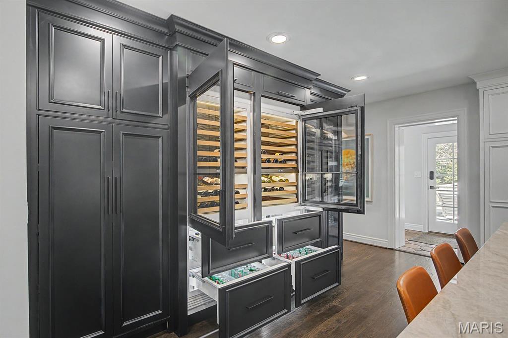 7 Greenbriar Drive