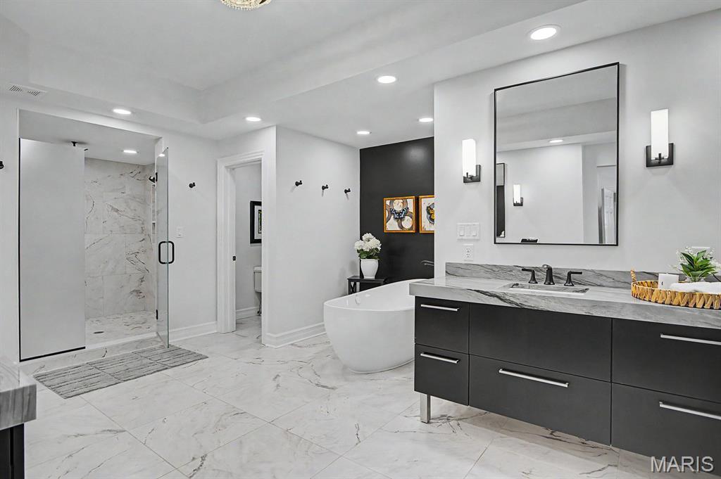 7 Greenbriar Drive