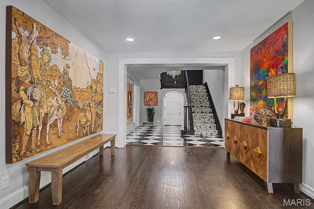 7 Greenbriar Drive