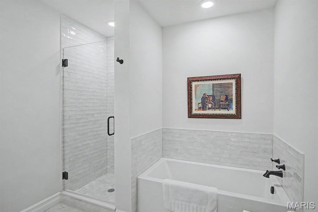 7 Greenbriar Drive
