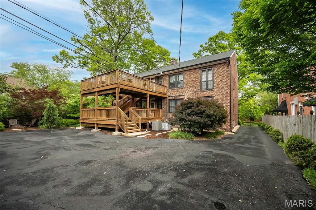 215 N Central Avenue Unit: 2S