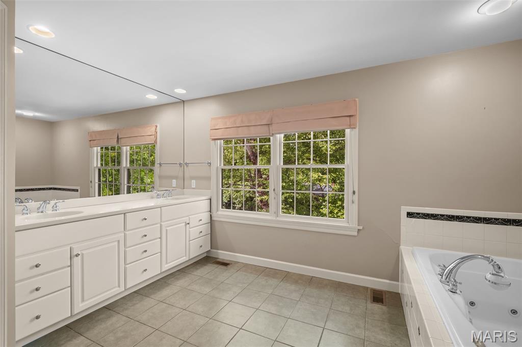 7 Flynn Forest Lane