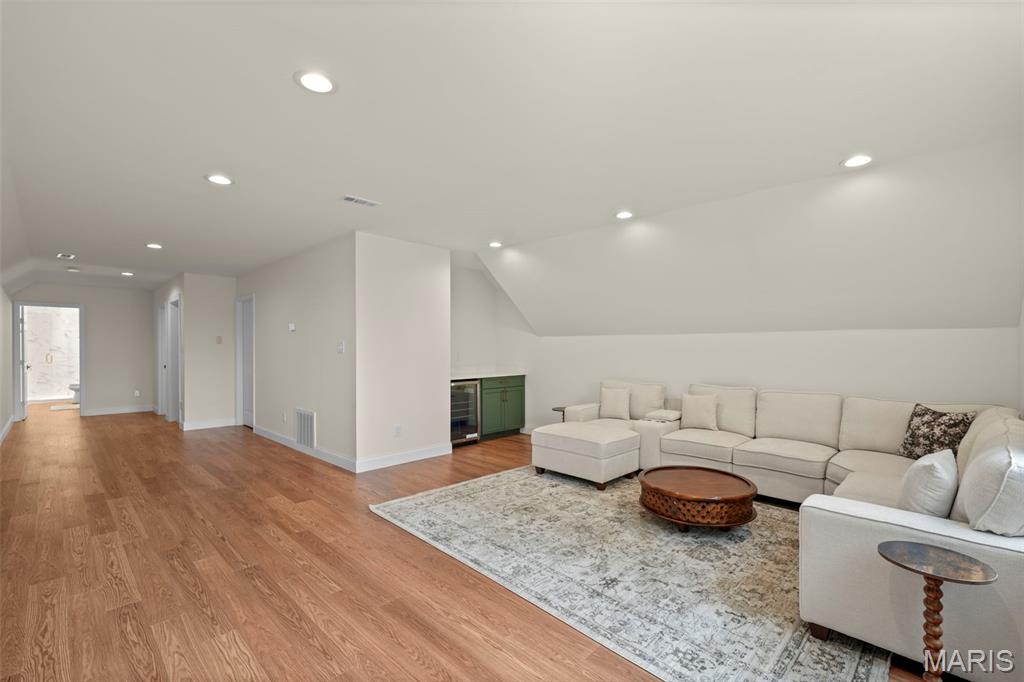 7 Flynn Forest Lane