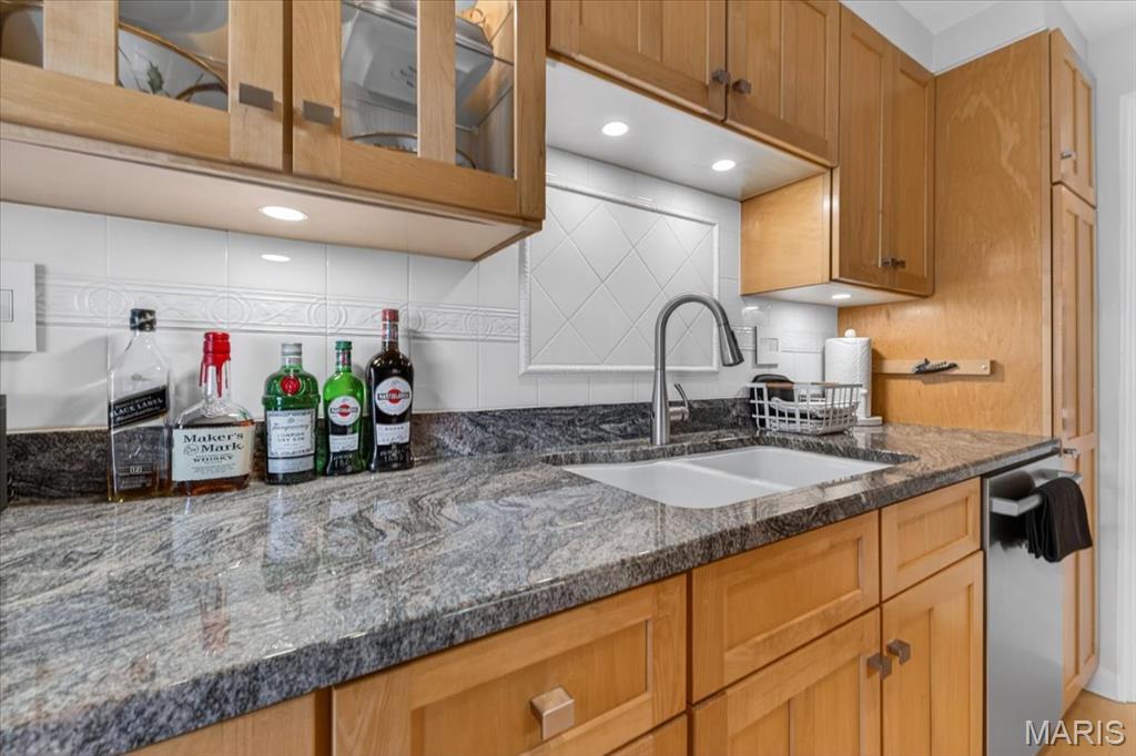 4501 Lindell Boulevard Unit: 10B