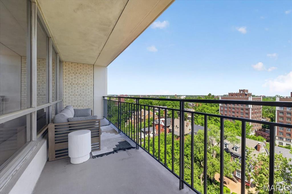4501 Lindell Boulevard Unit: 10B