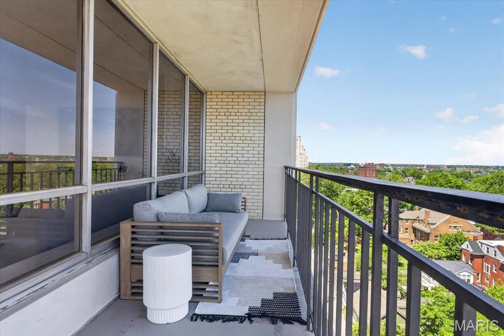 4501 Lindell Boulevard Unit: 10B
