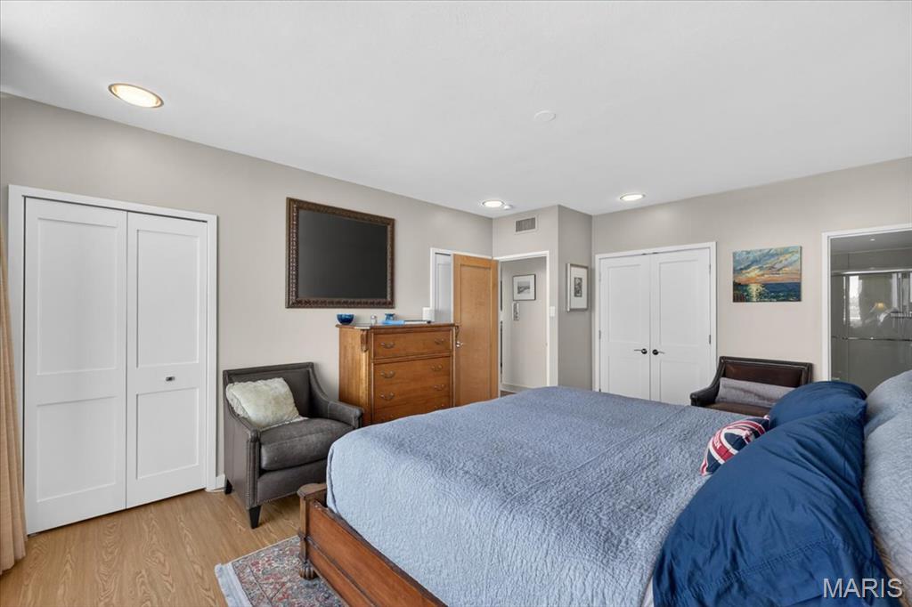 4501 Lindell Boulevard Unit: 10B