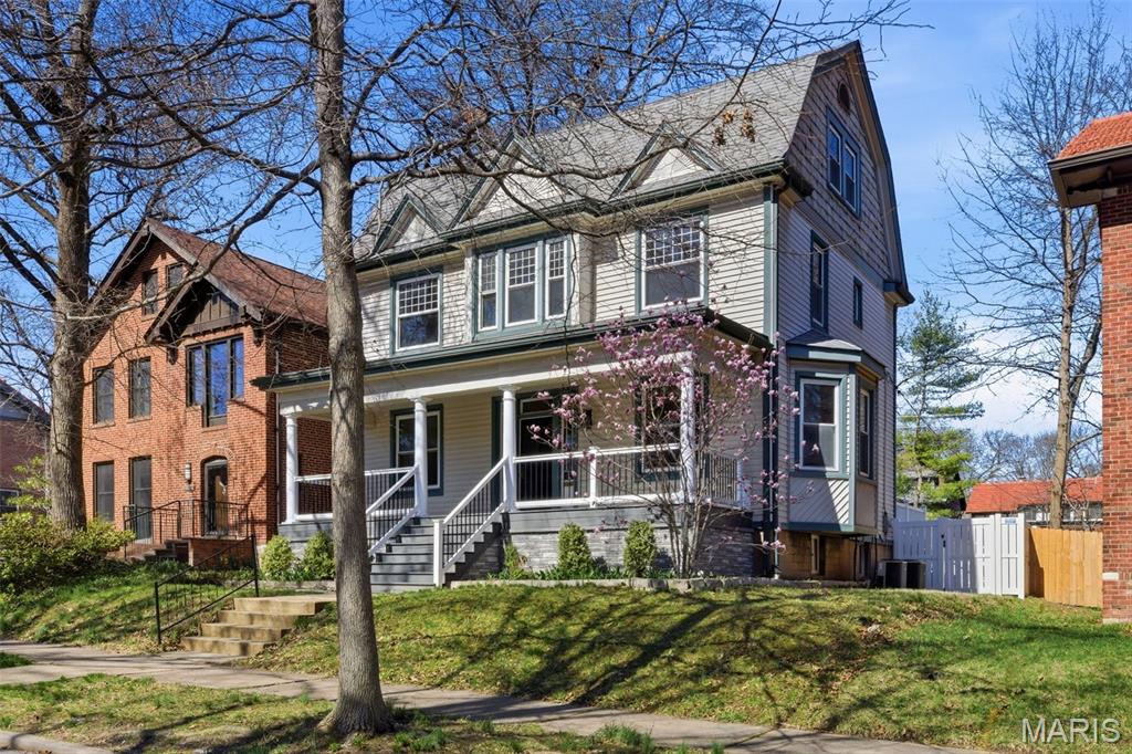 7065 Waterman Avenue