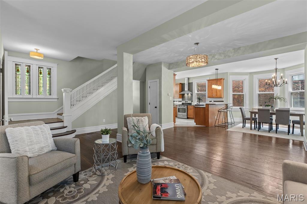 7065 Waterman Avenue