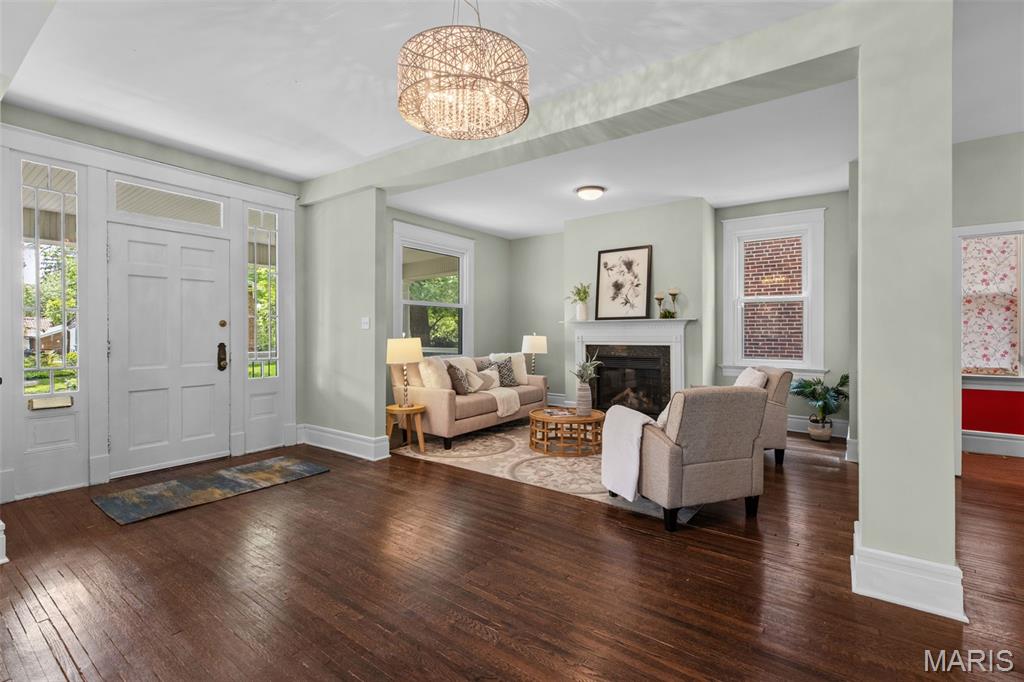 7065 Waterman Avenue