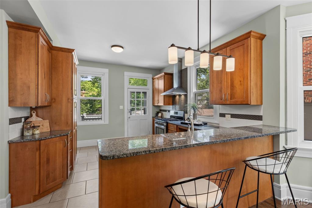 7065 Waterman Avenue