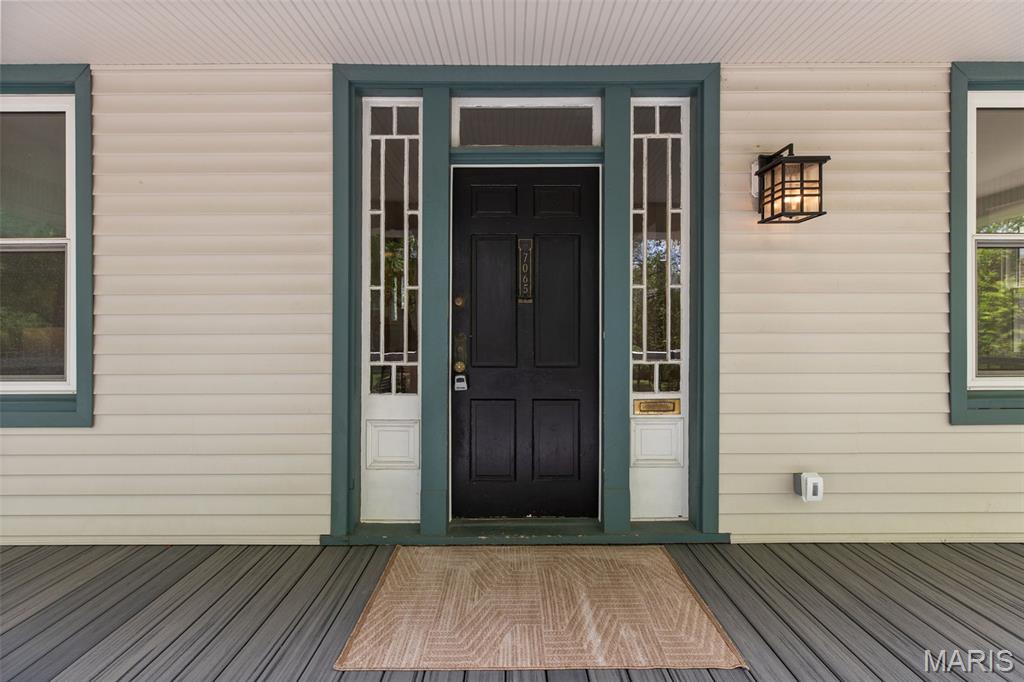 7065 Waterman Avenue