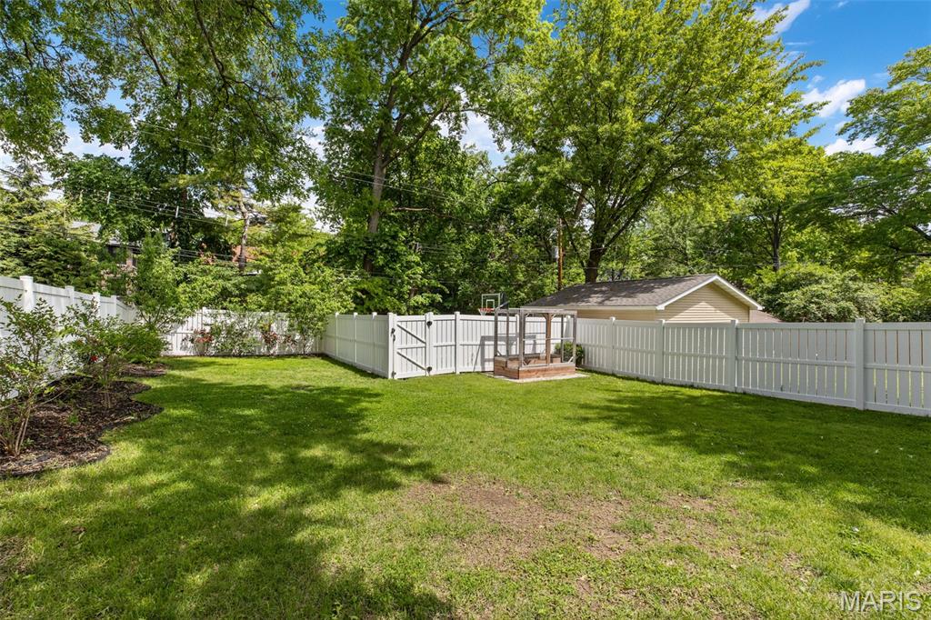 7065 Waterman Avenue