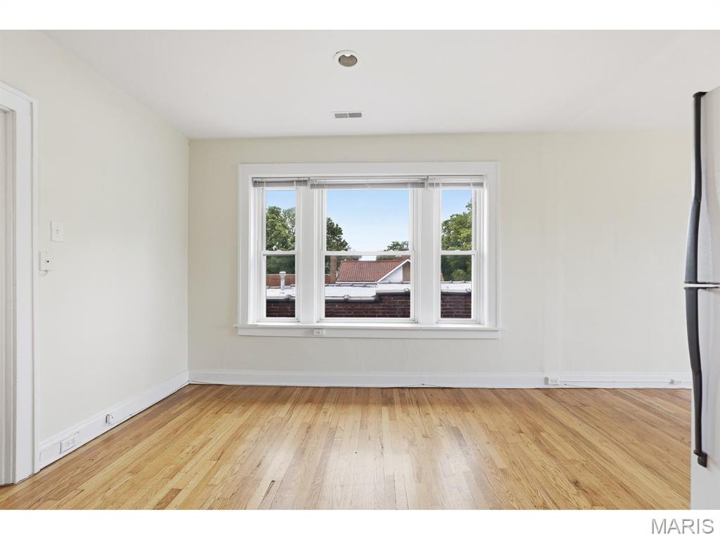 7012 Forsyth Boulevard Unit: 3W