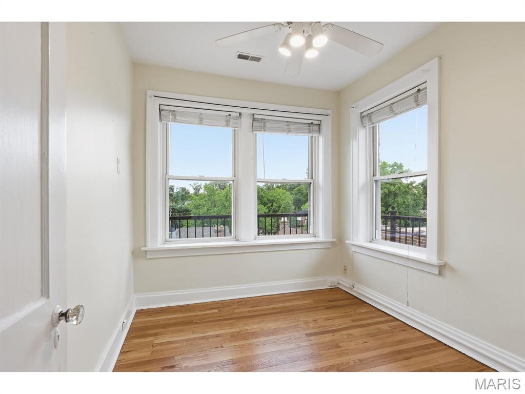7012 Forsyth Boulevard Unit: 3W