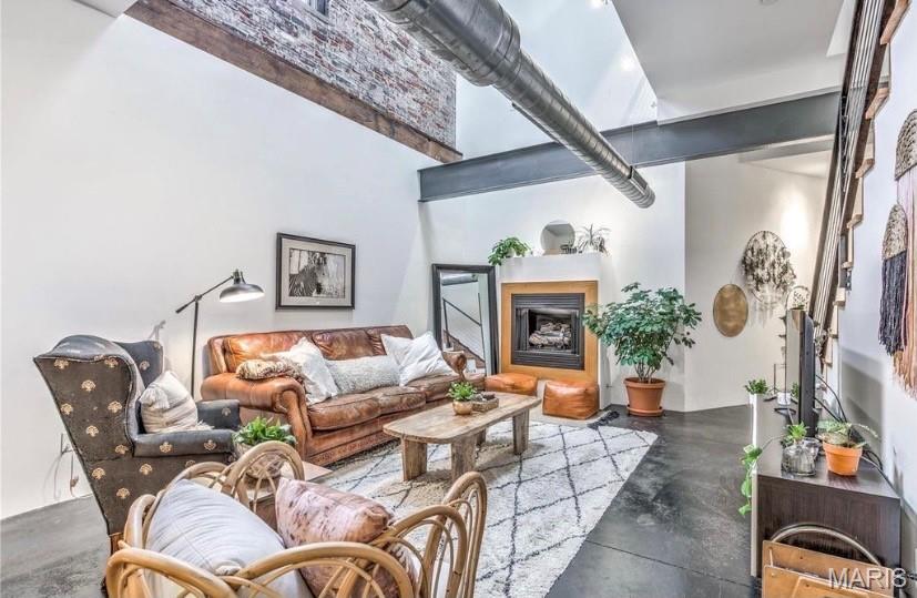 2401 S 12th Street Unit: 206