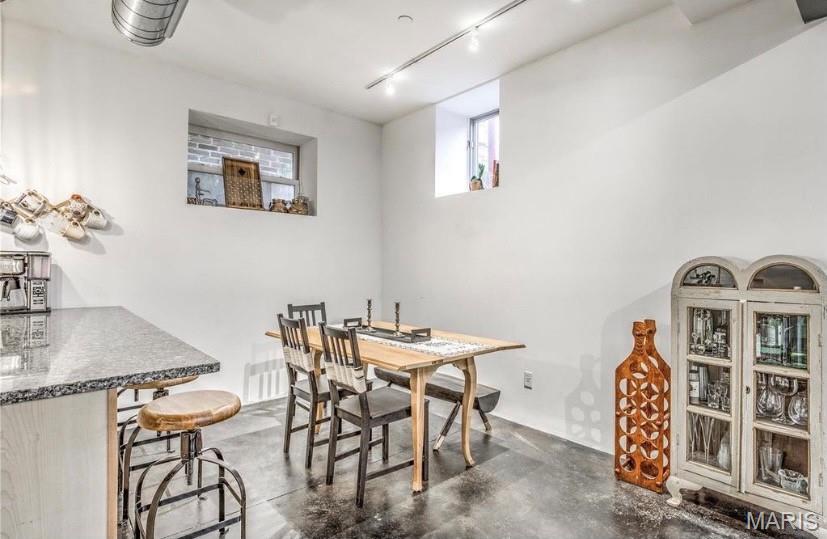2401 S 12th Street Unit: 206