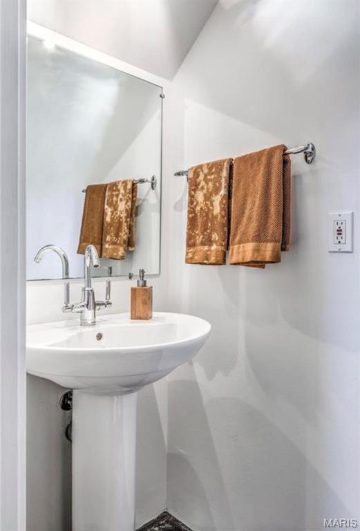 2401 S 12th Street Unit: 206