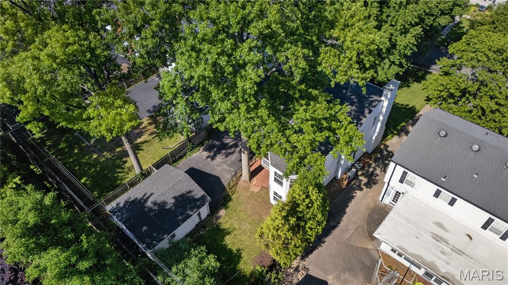 8514 Colonial Lane
