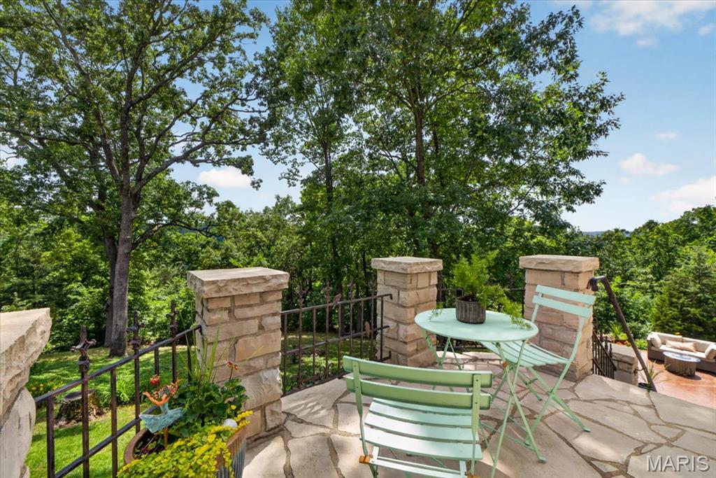 1850 Eagle Nest Drive