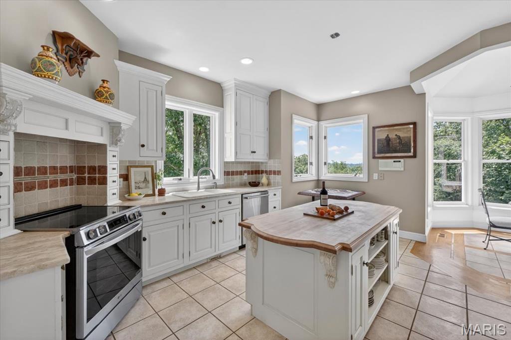 1850 Eagle Nest Drive
