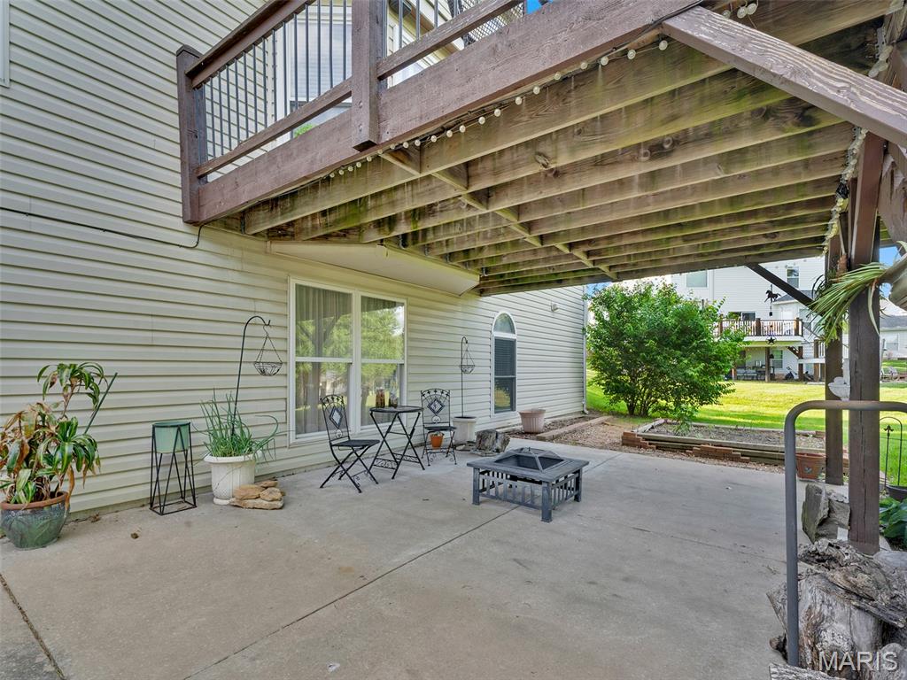 6915 Fieldstone Farms Drive