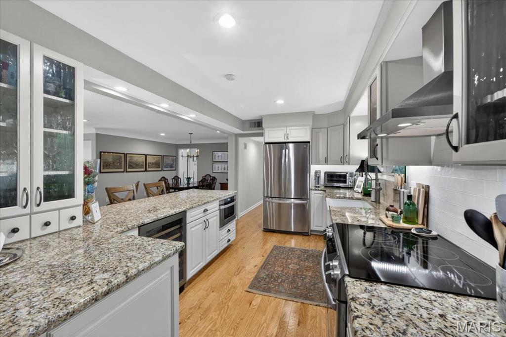 2316 Divot Drive