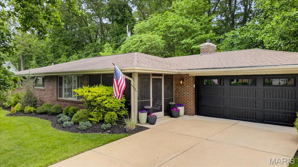 2316 Divot Drive